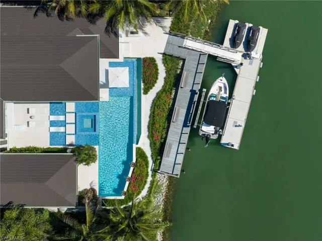 3525  Fort Charles  DR, Naples, FL 34102
