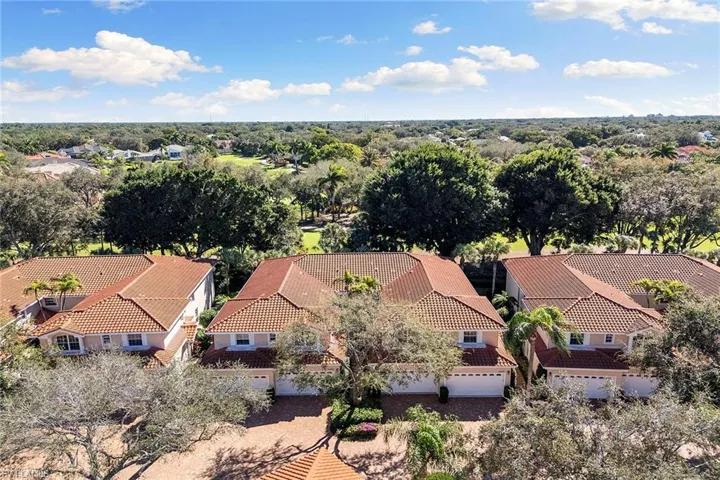 8456  Abbington  CIR, Naples, FL 34108