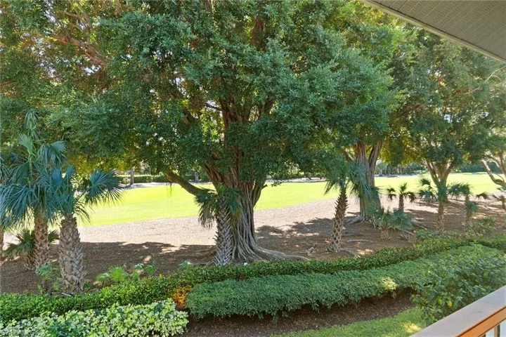 8456  Abbington  CIR, Naples, FL 34108
