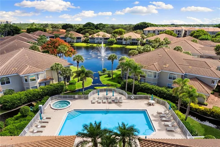 8456  Abbington  CIR, Naples, FL 34108