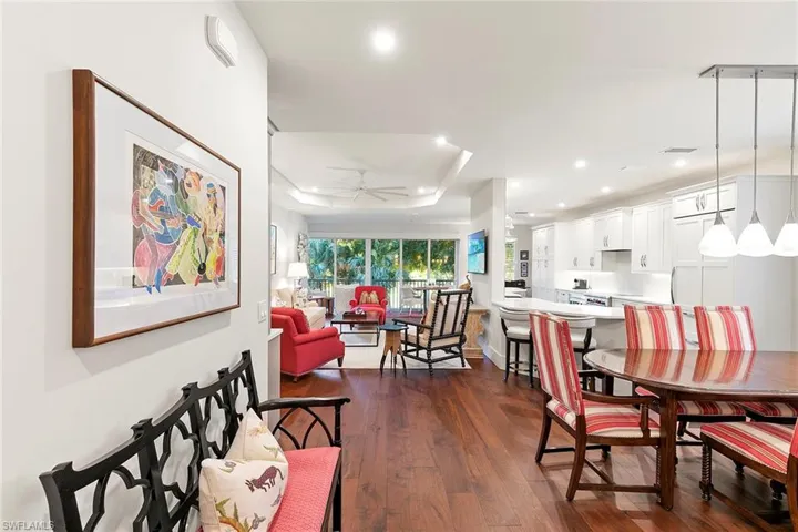 8456  Abbington  CIR, Naples, FL 34108