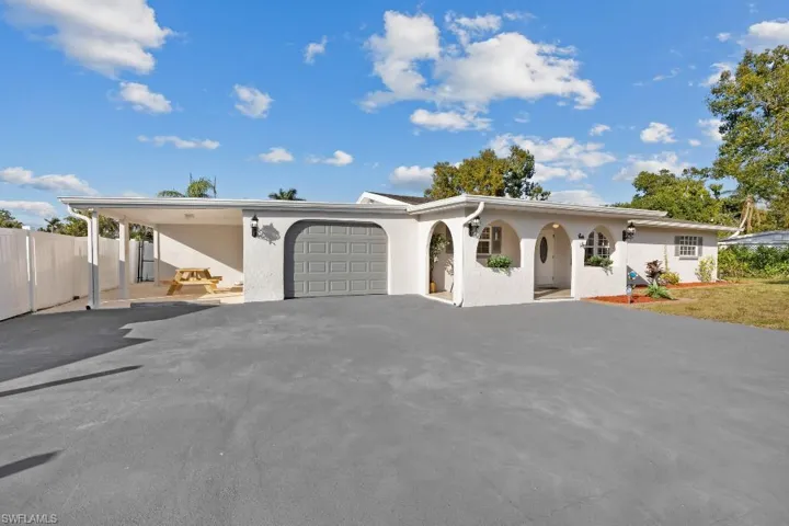 4530 Underwood Dr, Fort Myers, Florida 33905