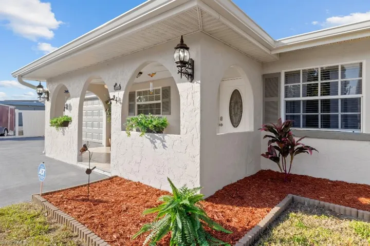 4530 Underwood Dr, Fort Myers, Florida 33905