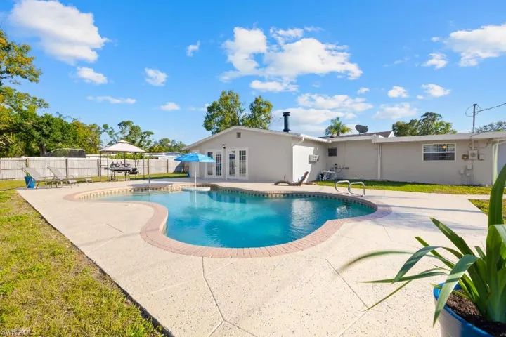 4530 Underwood Dr, Fort Myers, Florida 33905
