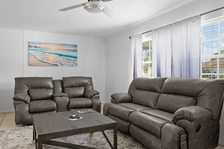 4530 Underwood Dr, Fort Myers, Florida 33905