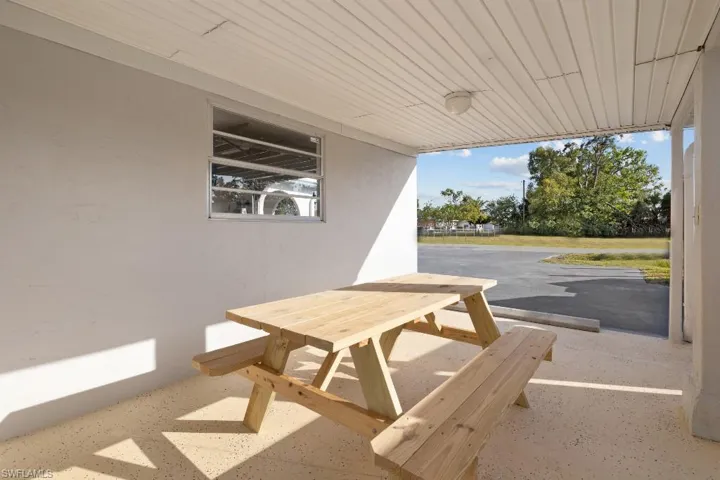 4530 Underwood Dr, Fort Myers, Florida 33905