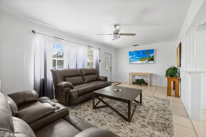 4530 Underwood Dr, Fort Myers, Florida 33905