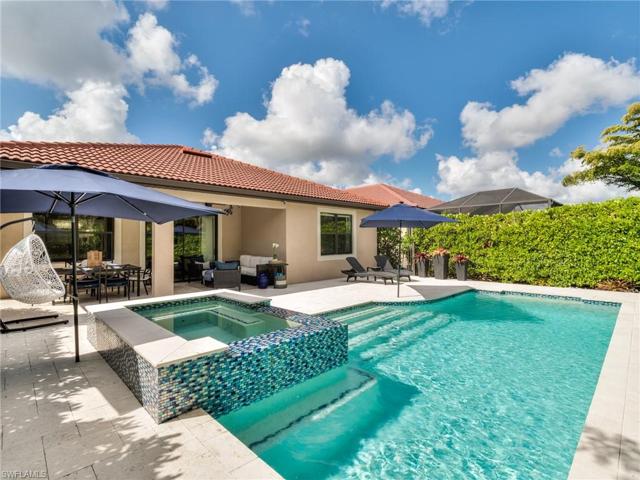 Pool, Oversized Spa, Deck