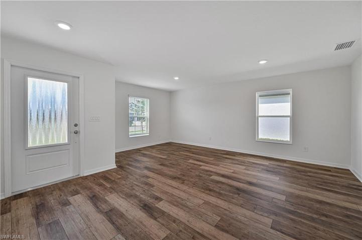 1461  Bush W ST, Immokalee, FL 34142