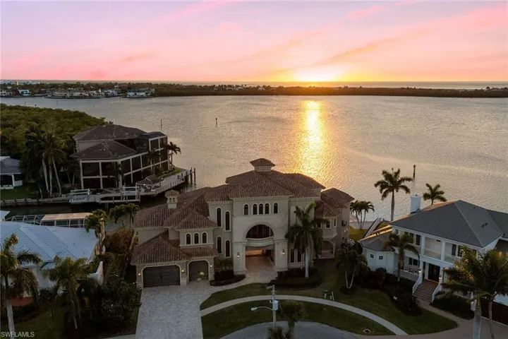 950 Giralda Ct, Marco Island, Florida 34145