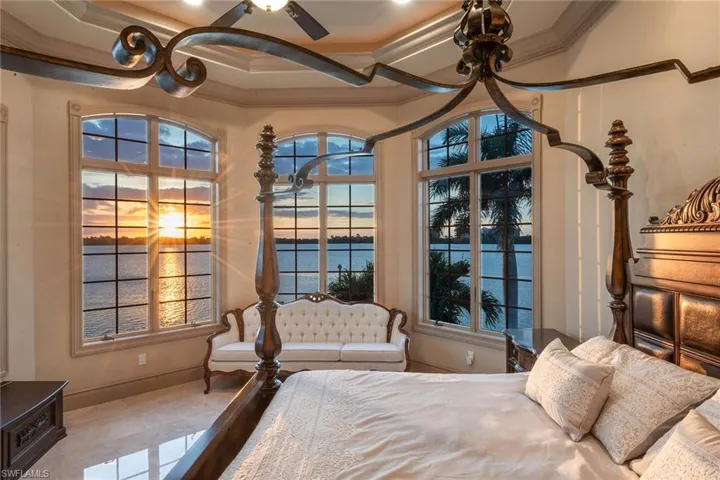 950 Giralda Ct, Marco Island, Florida 34145
