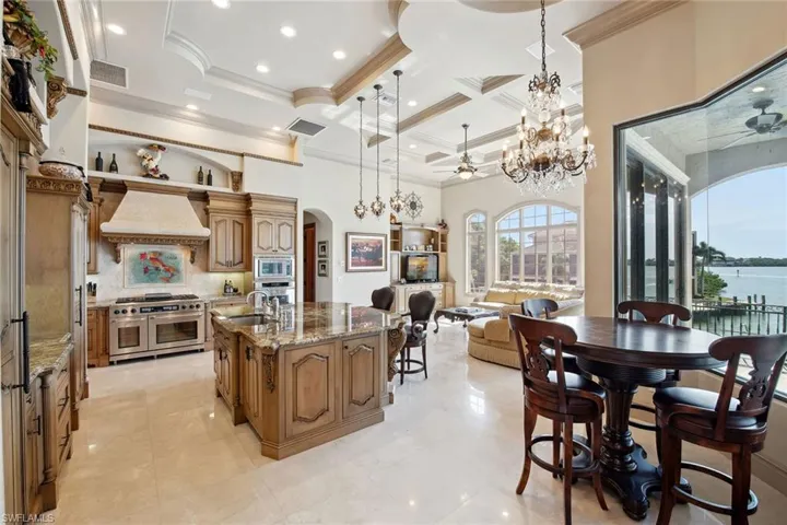 950 Giralda Ct, Marco Island, Florida 34145