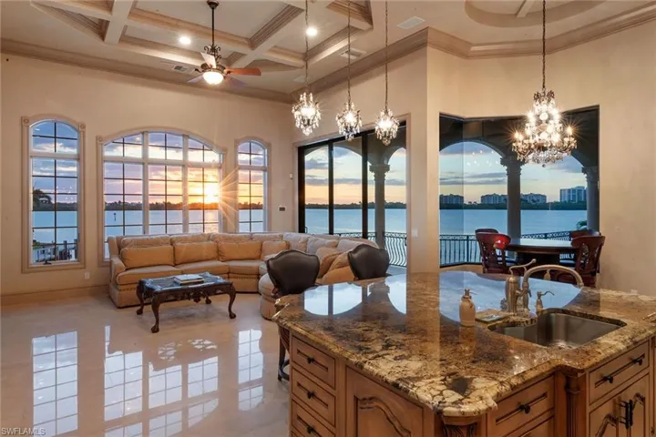 950 Giralda Ct, Marco Island, Florida 34145