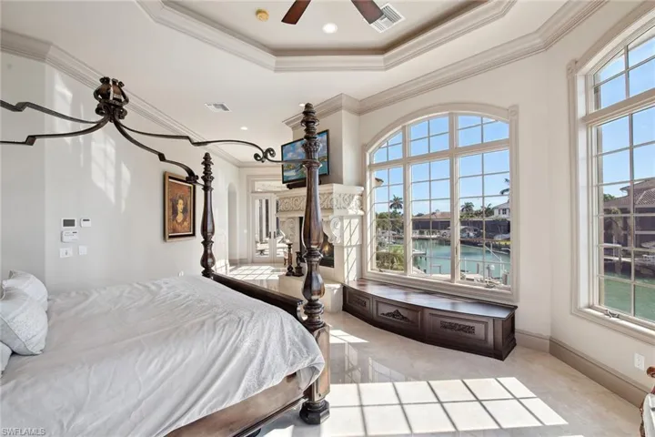 950 Giralda Ct, Marco Island, Florida 34145