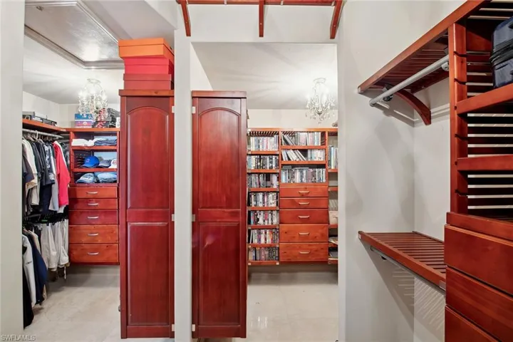 950 Giralda Ct, Marco Island, Florida 34145