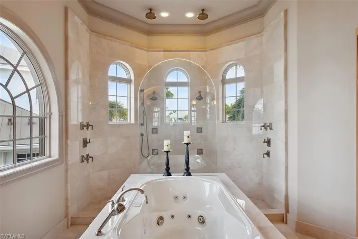 950 Giralda Ct, Marco Island, Florida 34145