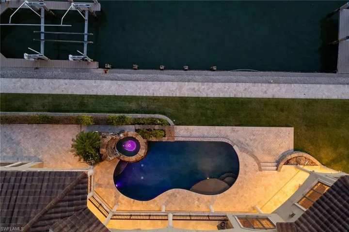 950 Giralda Ct, Marco Island, Florida 34145