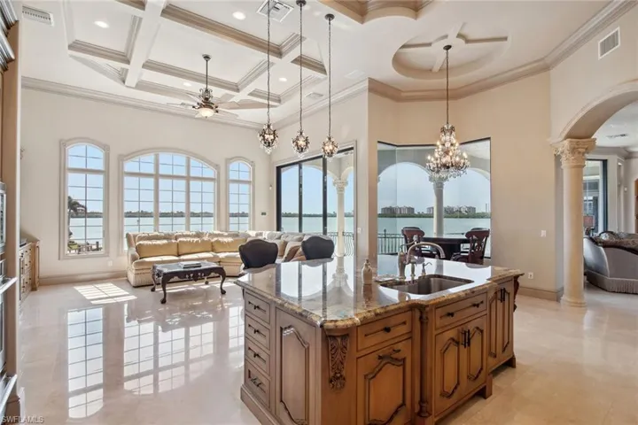 950 Giralda Ct, Marco Island, Florida 34145