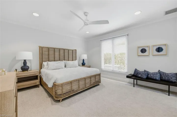 Guest Bedroom w/ ensuite bath large enough for a King bed