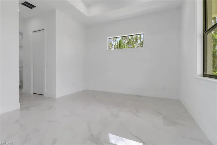 836  Milano S AVE, Lehigh Acres, FL 33974