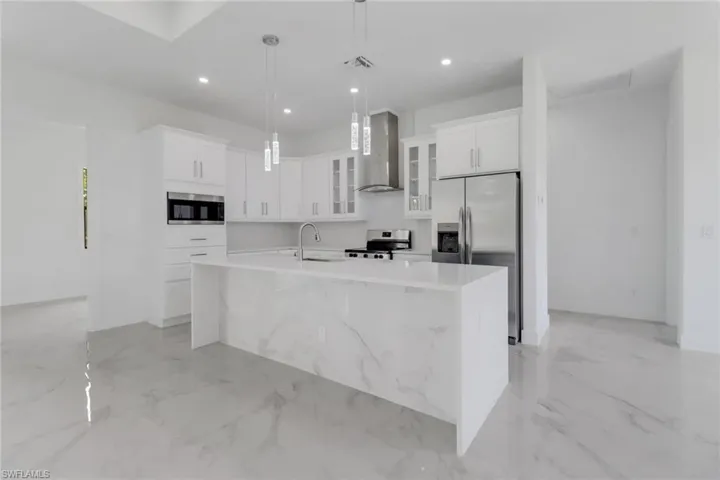 836  Milano S AVE, Lehigh Acres, FL 33974