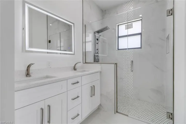 836  Milano S AVE, Lehigh Acres, FL 33974