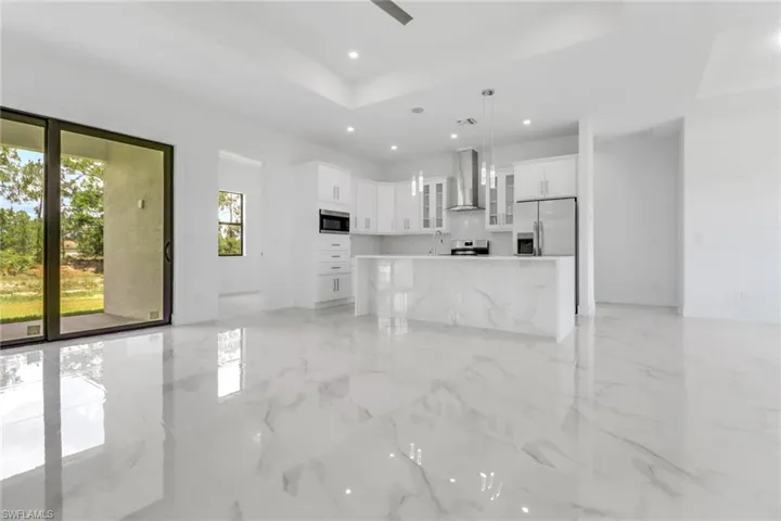 836  Milano S AVE, Lehigh Acres, FL 33974