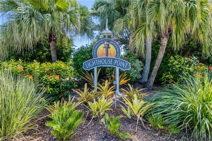 Pre-Ian Lighthouse Point Sign