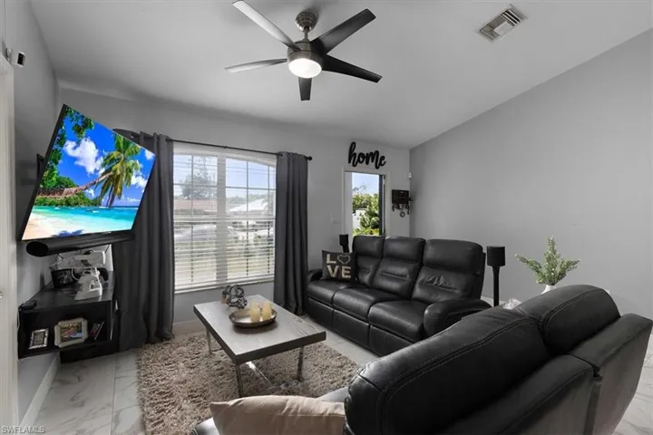 3825 Rose Ave - Living Room View