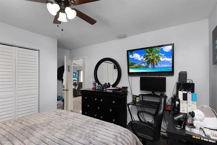 3825 Rose Ave - 1st Guest bedroom View 2