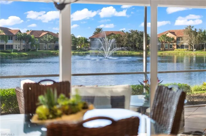 6652  Alden Woods  CIR, Naples, FL 34113