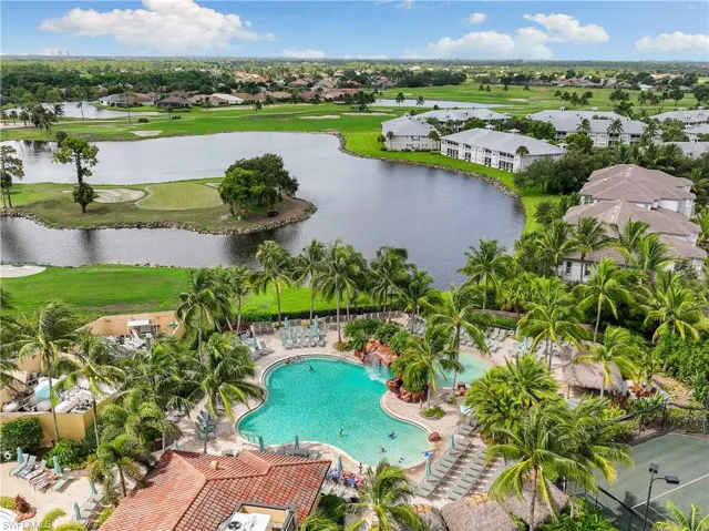 6652  Alden Woods  CIR, Naples, FL 34113