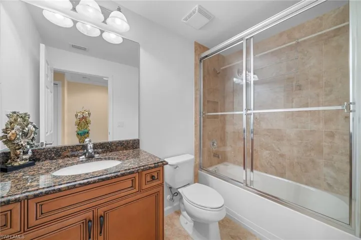 6652  Alden Woods  CIR, Naples, FL 34113