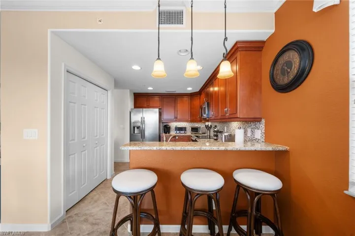 6652  Alden Woods  CIR, Naples, FL 34113