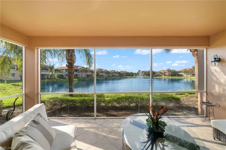 6652  Alden Woods  CIR, Naples, FL 34113