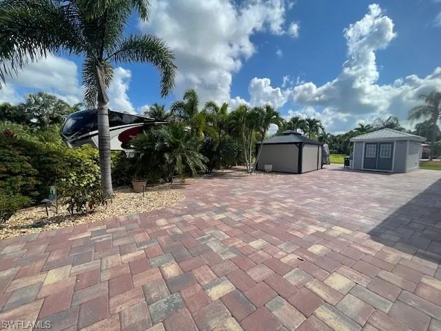10008  RAMBLEWOOD  CT, Fort Myers, FL 33905