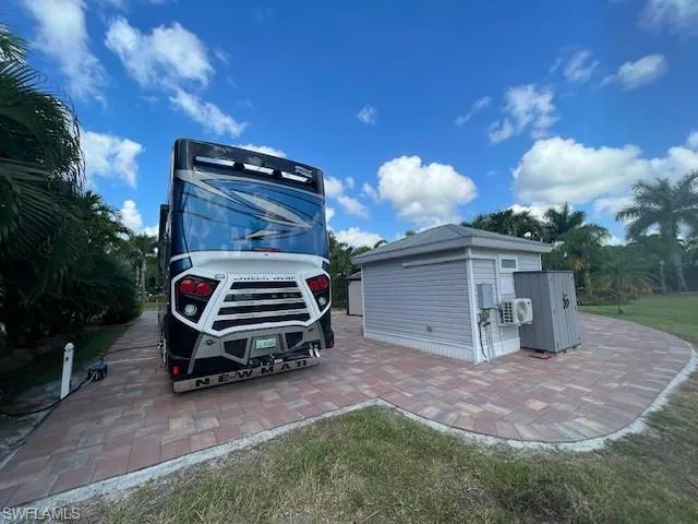 10008  RAMBLEWOOD  CT, Fort Myers, FL 33905