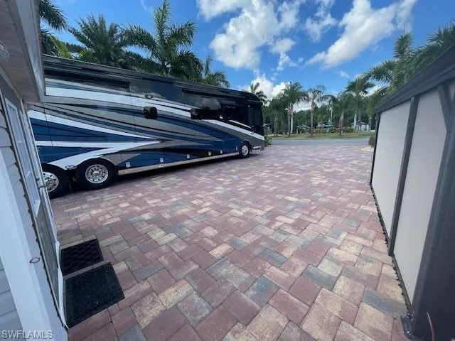 10008  RAMBLEWOOD  CT, Fort Myers, FL 33905