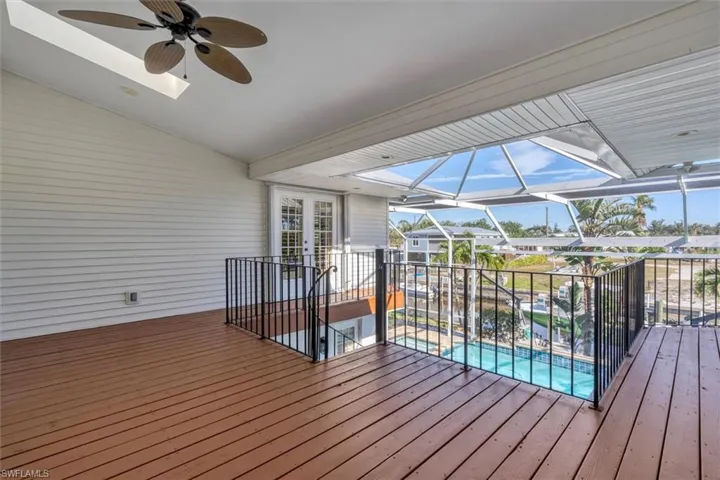 Deck with ceiling fan