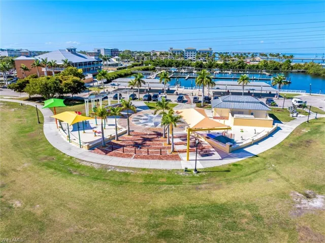 Laishley Park with Splash Pad and entertainment area.