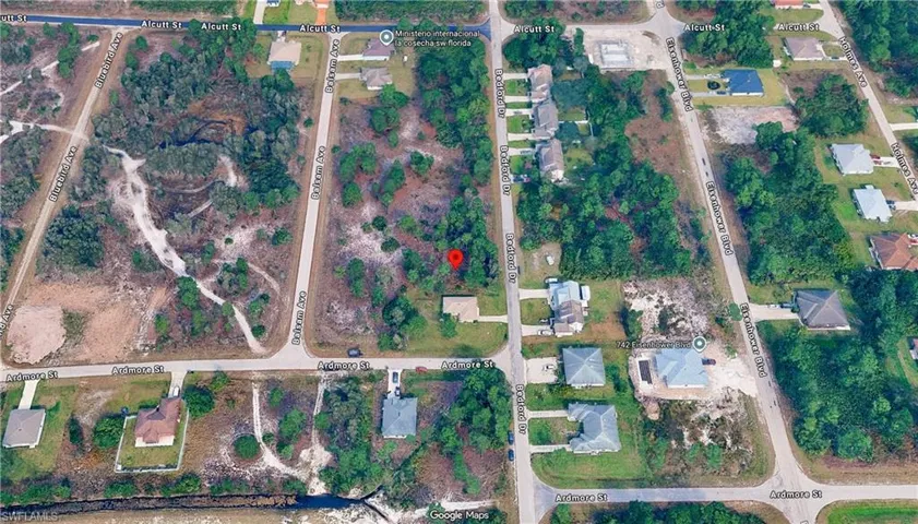 734 Bedford Dr, Lehigh Acres, Florida 33974
