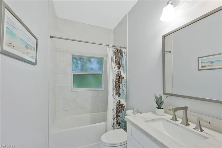3892 14th St N, Naples, Florida 34103