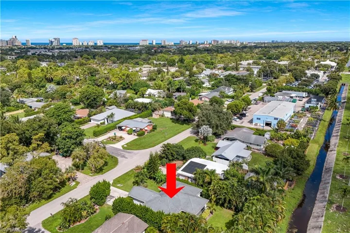 3892 14th St N, Naples, Florida 34103