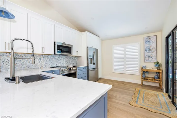 1374 Foxfire Ln, Naples, Florida 34104