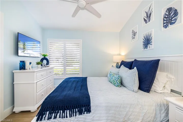 1374 Foxfire Ln, Naples, Florida 34104
