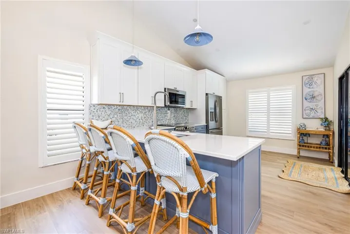 1374 Foxfire Ln, Naples, Florida 34104