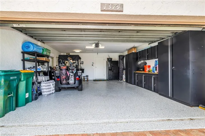 1374 Foxfire Ln, Naples, Florida 34104
