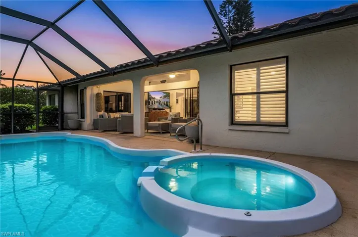 1374 Foxfire Ln, Naples, Florida 34104
