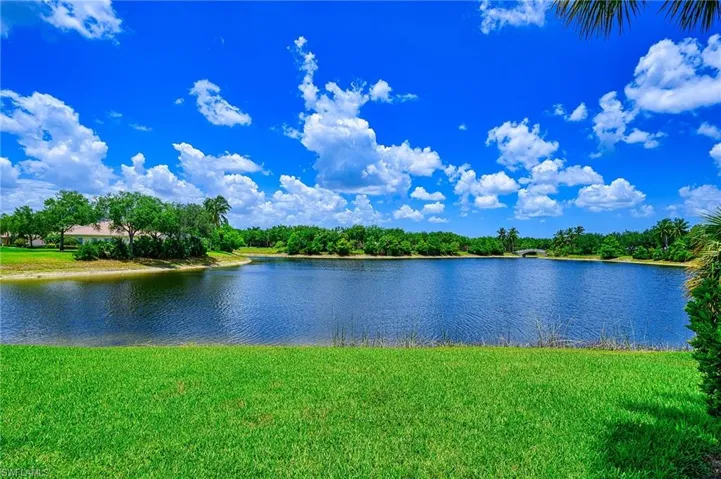 Beautiful lake water view from lanai