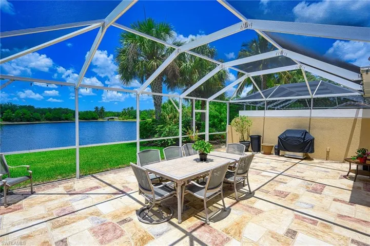 LANAI WITH LAKE VIEW